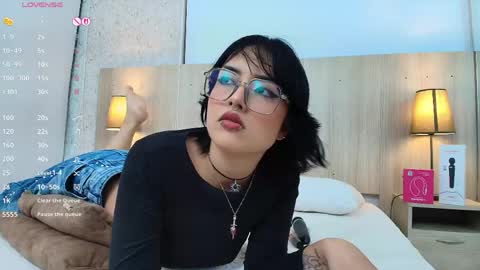 Iris online show from May 19, 1:56 am