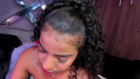Snapshot of iris_hott1 chatting on January 28, 6:38 am iris online show from January 28, 6:38 am