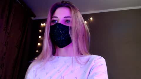 Lily online show from January 18, 3:38 pm