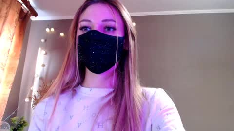 Lily online show from March 23, 3:38 pm