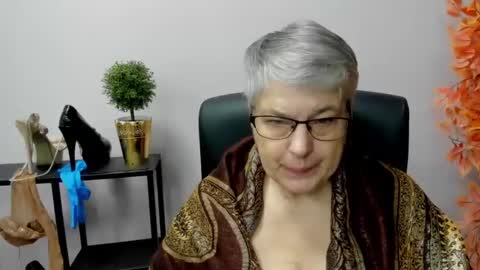 I R I S online show from January 2, 7:12 am