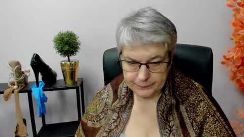 I R I S online show from January 2, 10:37 am