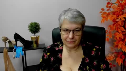 I R I S online show from January 9, 10:31 am