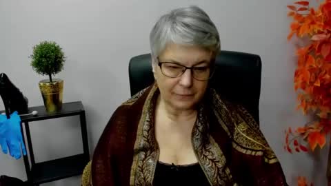 I R I S online show from January 16, 11:04 am