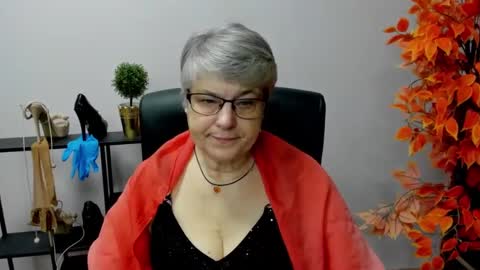 I R I S online show from January 31, 7:29 am