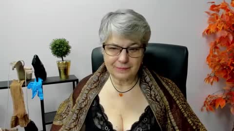 I R I S online show from February 11, 7:12 am