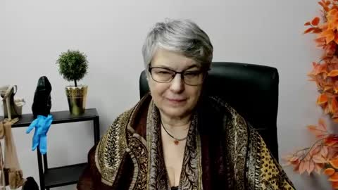 I R I S online show from February 12, 11:18 am