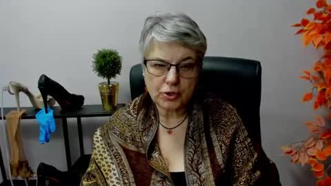 I R I S online show from February 25, 10:58 am