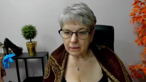 I R I S online show from March 11, 11:12 am