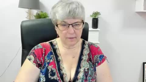 I R I S online show from July 7, 7:09 am