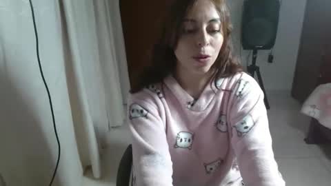 Snapshot of irisarellano_ chatting on March 18, 1:36 pm irisarellano_ online show from March 18, 1:36 pm