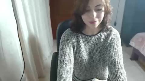irisarellano_ online show from April 27, 1:09 pm