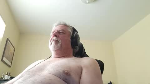 Snapshot of irishinslo chatting on April 12, 9:20 pm Irish in SLO online show from April 12, 9:20 pm