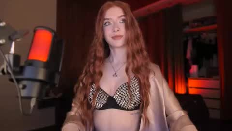 Miss Iris Fansly Miss Iris new inst.  online show from October 14, 3:57 pm