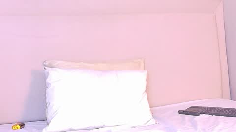 IRIS  online show from September 9, 3:39 am