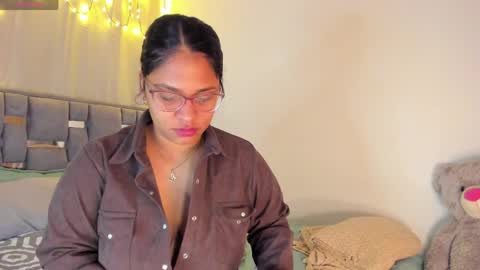 Snapshot of iriss_25 chatting on April 6, 9:54 am iris online show from April 6, 9:54 am