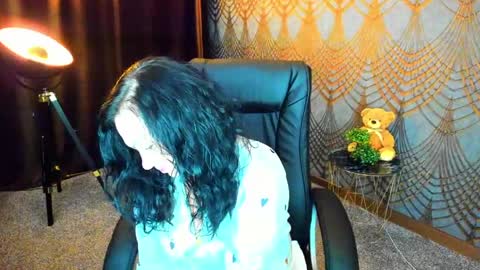Snapshot of irissmoon1 chatting on May 20, 6:03 pm Iris online show from May 20, 6:03 pm