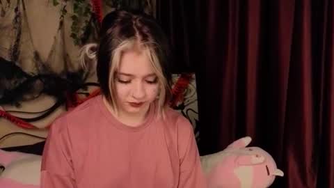 I am Cutie Iris3 online show from November 4, 11:20 am