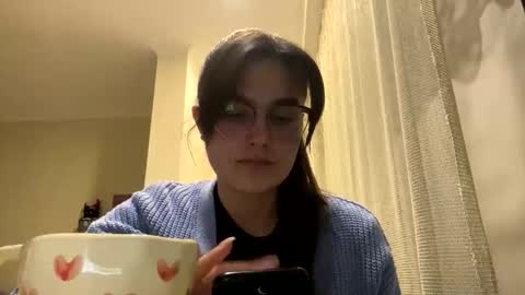 irisss31 online show from March 12, 7:20 pm