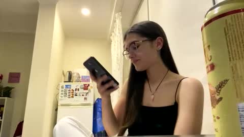 irisss31 online show from May 15, 6:37 pm