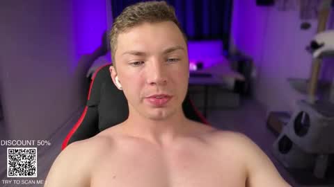 Iron online show from November 7, 9:26 pm