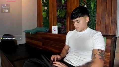 Snapshot of iron_tous chatting on February 18, 9:00 pm Iron Tous online show from February 18, 9:00 pm