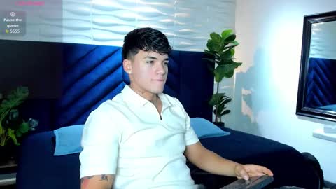 Snapshot of iron_tous chatting on February 26, 9:14 pm Iron Tous online show from February 26, 9:14 pm