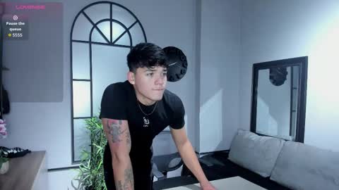 Snapshot of iron_tous chatting on March 2, 8:59 pm Iron Tous online show from March 2, 8:59 pm