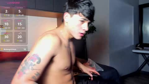 Snapshot of iron_tous chatting on March 16, 8:57 pm Iron Tous online show from March 16, 8:57 pm