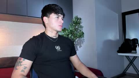 Snapshot of iron_tous chatting on March 18, 8:56 pm Iron Tous online show from March 18, 8:56 pm