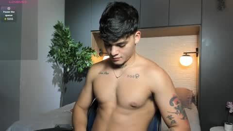 Snapshot of iron_tous chatting on March 30, 10:11 pm Iron Tous online show from March 30, 10:11 pm