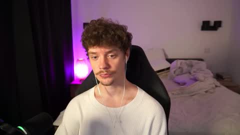 Sam online show from October 9, 4:27 pm