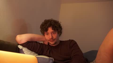 Sam online show from December 17, 11:11 pm