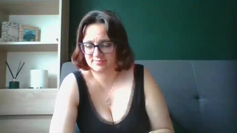 Paris online show from July 10, 6:50 am