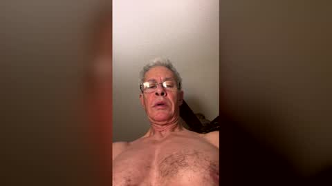 irrintzi60 online show from February 5, 3:00 am