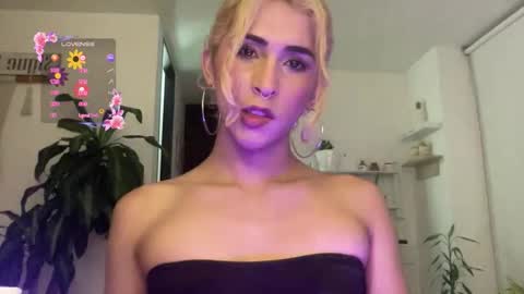 Isabella online show from January 8, 1:19 am