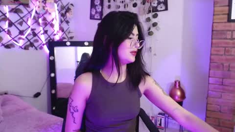 isabela online show from October 8, 3:26 am