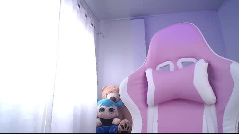 Isabella  online show from February 25, 4:10 pm