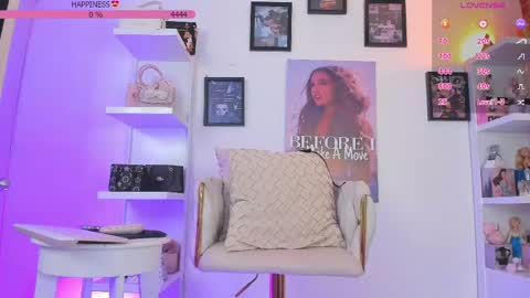 Snapshot of isa_greey chatting on April 21, 3:35 am isabella online show from April 21, 3:35 am