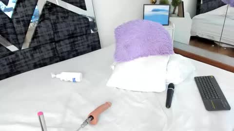 Snapshot of isa_jonness_ chatting on March 5, 2:02 pm oIssaJonneso online show from March 5, 2:02 pm