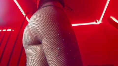 Isabella online show from January 21, 3:10 pm