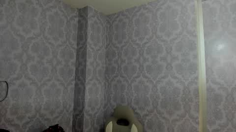    online show from December 2, 3:23 am