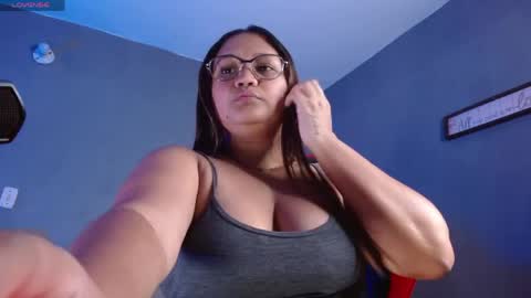 isa_salvatore online show from May 19, 5:52 pm