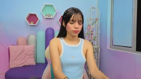 Isaa Skinny  online show from March 24, 3:33 am