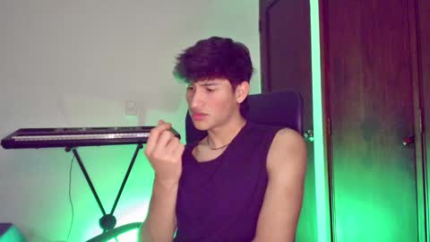 isaac online show from December 26, 8:11 pm