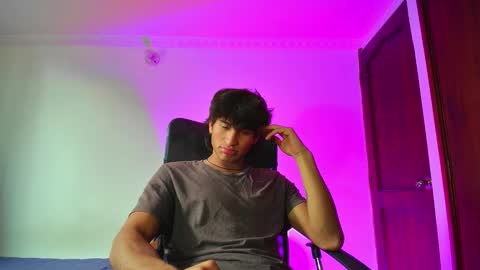 isaac online show from September 18, 6:43 pm