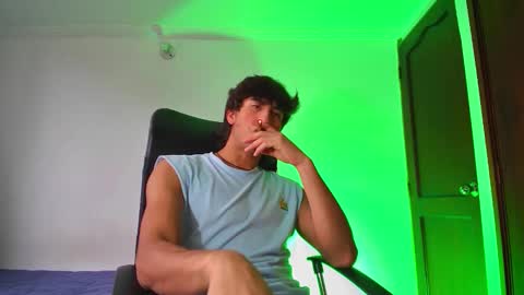 isaac online show from September 29, 8:02 pm