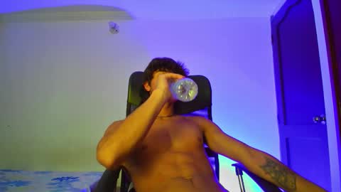 isaac online show from October 16, 10:44 pm