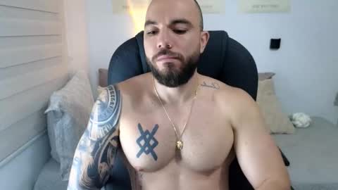 Isaac carter online show from September 25, 11:03 am