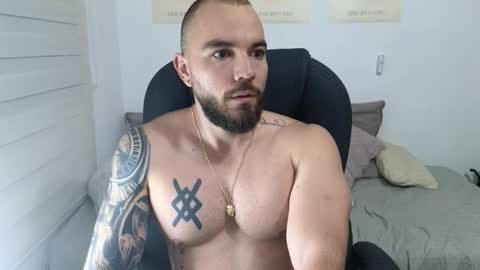 Isaac carter online show from October 15, 11:10 am